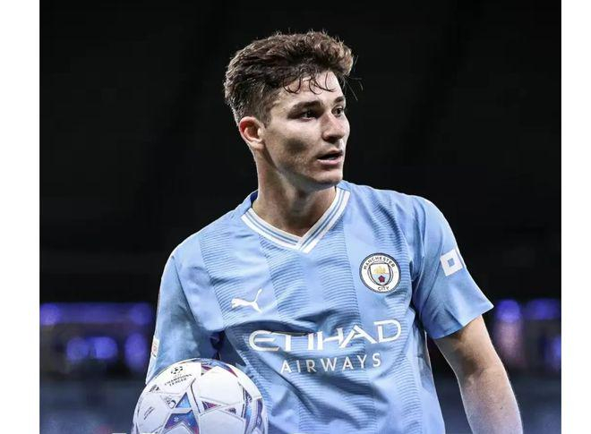 关于拜仁逆转德国，阿尔瓦雷斯打破历史纪录的信息