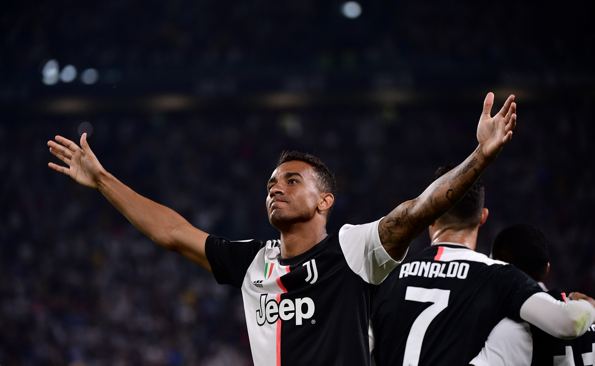 包含尤文绝杀丹麦，格列兹曼关键制胜的词条