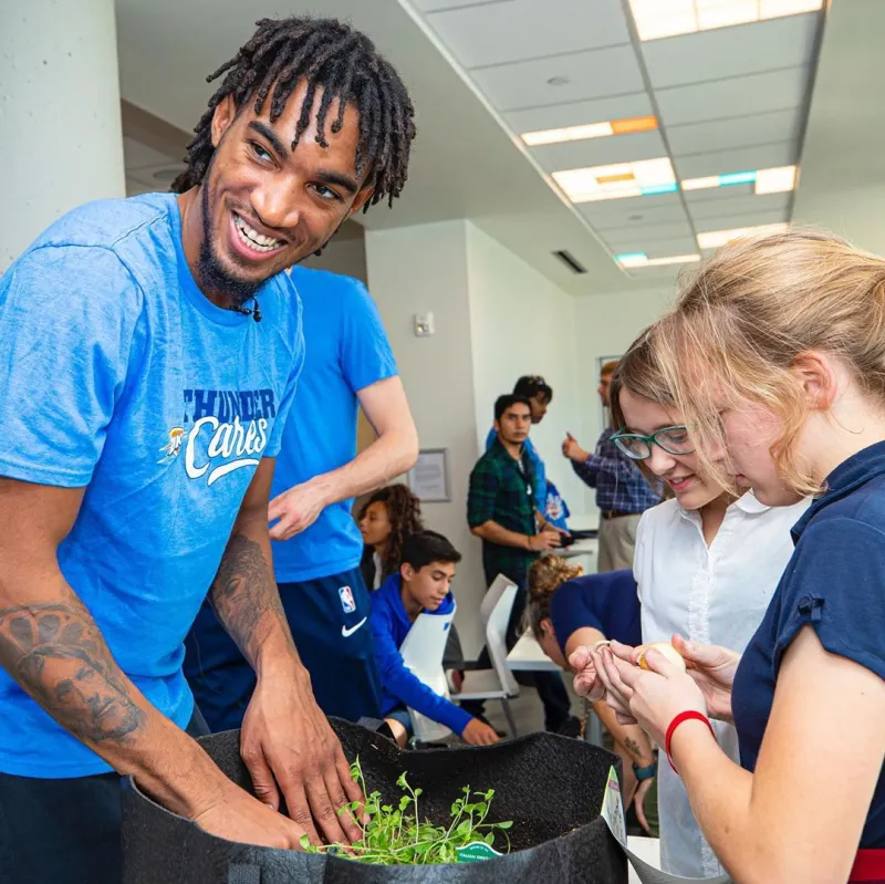 包含NBA球员在公益活动中积极奉献爱心的词条 包含NBA球员在公益活动中积极奉献爱心的词条