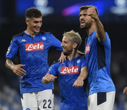 开云体育下载-包含利物浦对阵那不勒斯，实力均衡胜出难料的词条