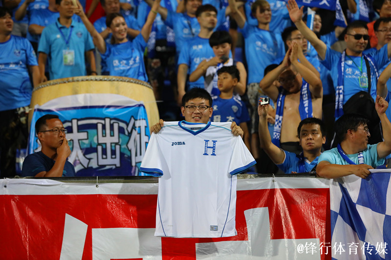 开云APP-菲尔明兵团逆转胜利，积分稳定提升排名的简单介绍