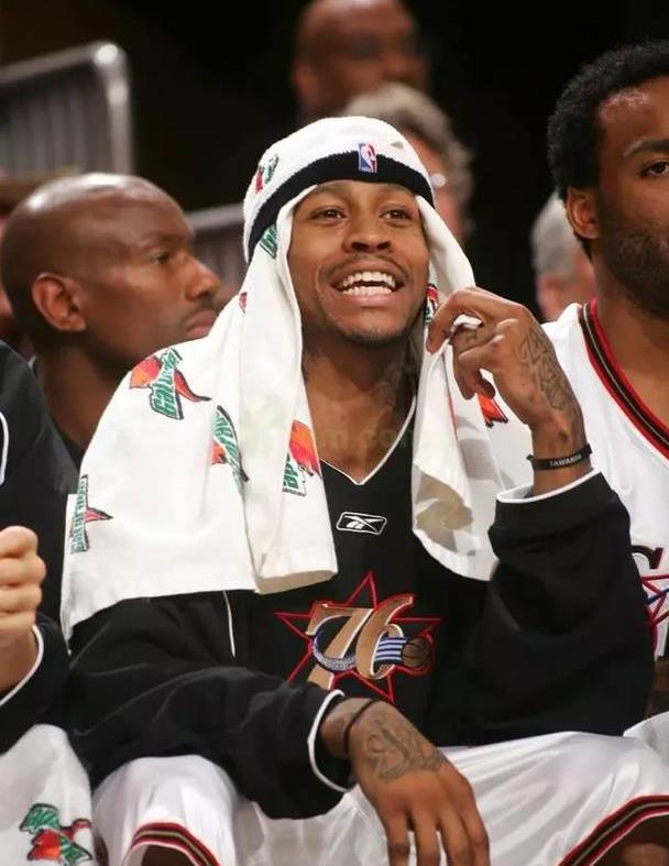 开云体育直播-关于比萨拉宣布退役，球迷感到惋惜的信息