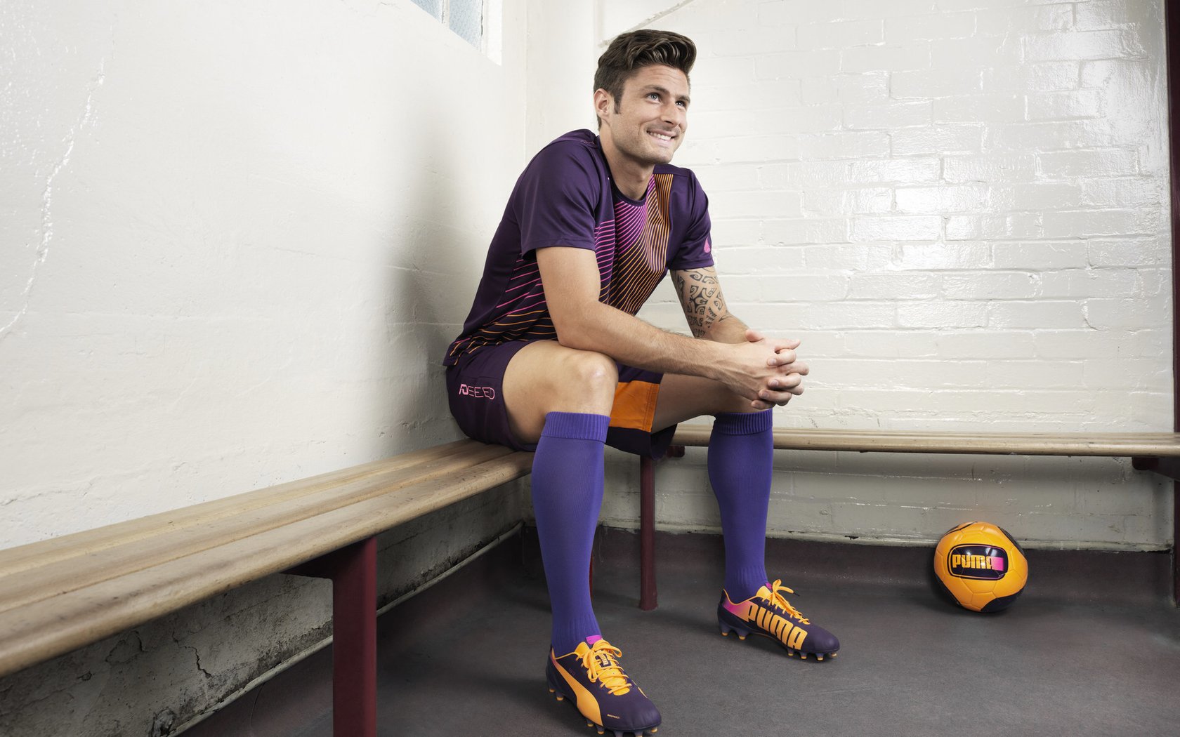 杰伦·格林发挥堪称完美，骑士压制篮网，一场个人英雄主义与团队铁壁的对话