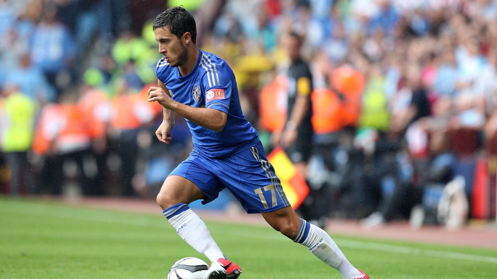 阿什拉夫一锤定音,加拿大足球历史性完胜德国的战术启示