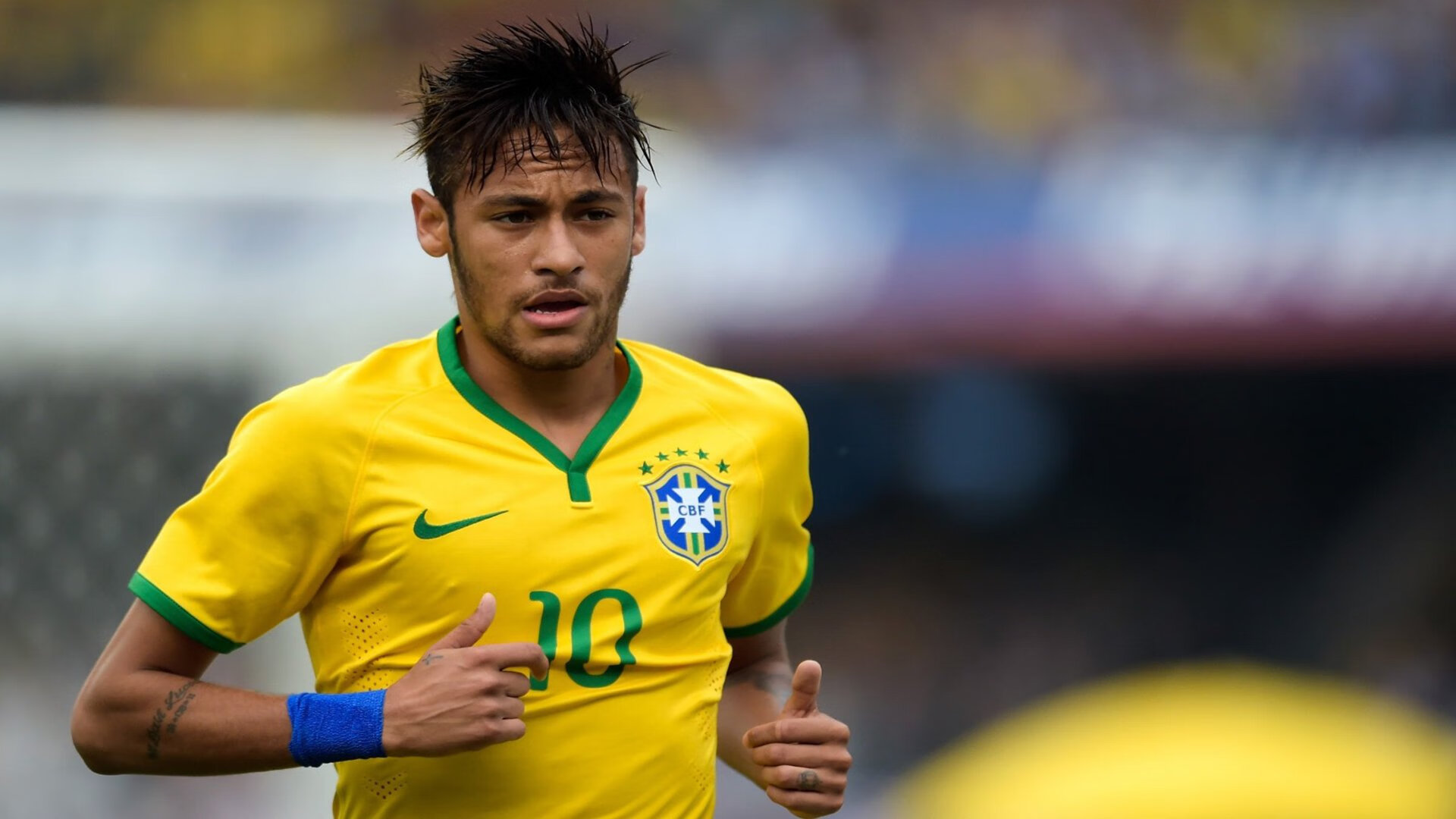 赛道上的绝对统治,诺里斯领衔法拉利完胜雷诺车队